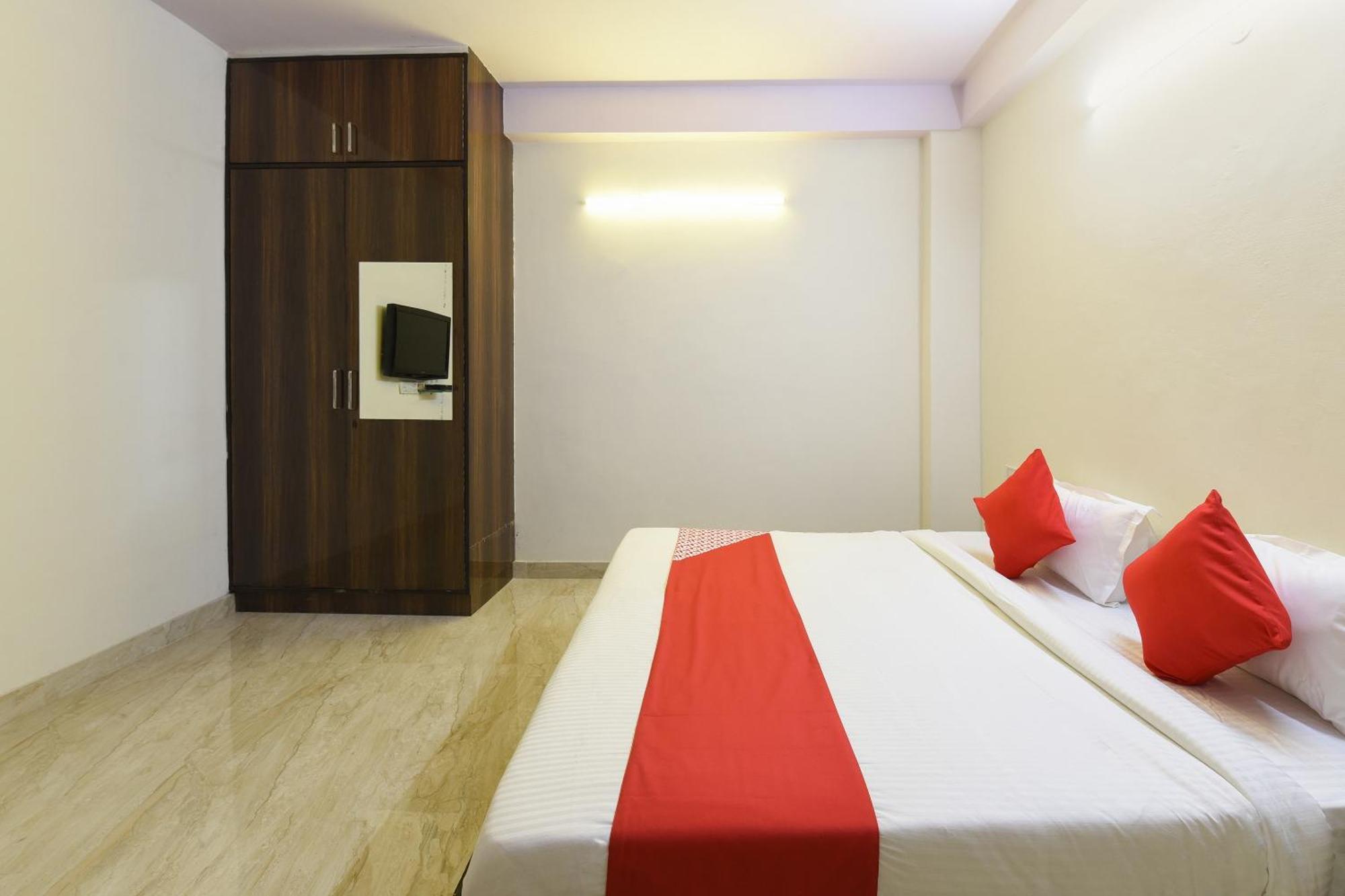 Hotel O Club Residency Új-Delhi Kültér fotó